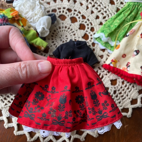 Blythe Doll Clothing Set and Accessories EUC - Picture 11 of 15